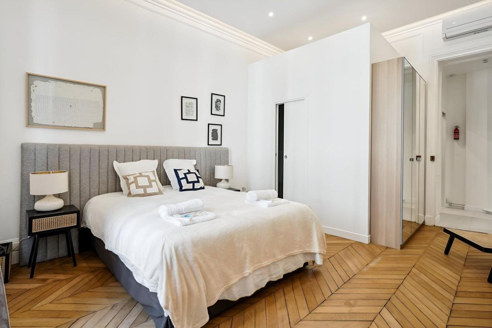 Apartment Thebluestay 153 - Outstanding Spacious Suite With A-C *